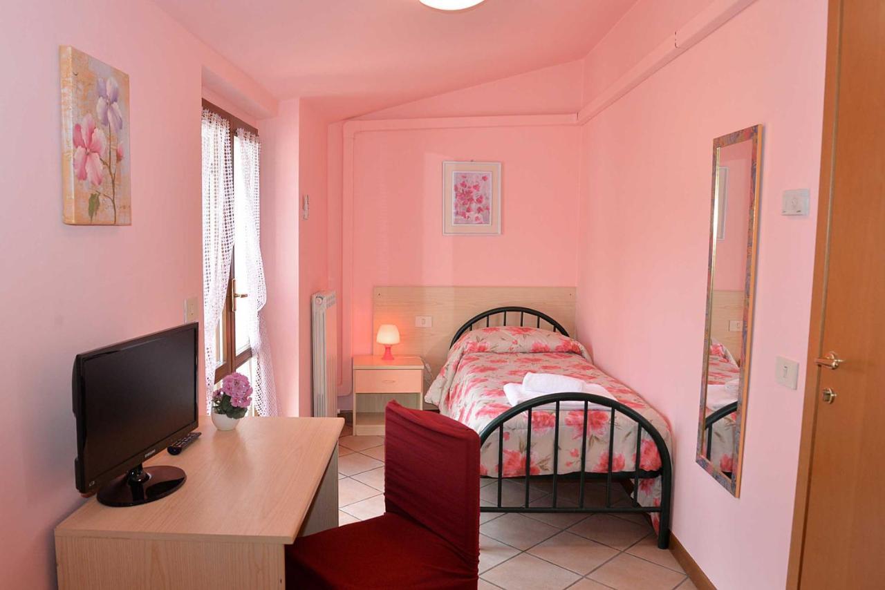 Camere Paolo Assisi Buitenkant foto