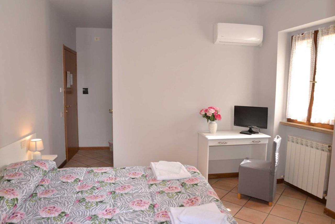 Camere Paolo Assisi Buitenkant foto